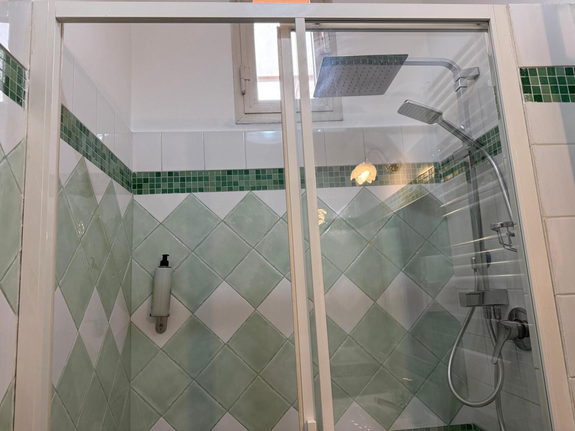 Apartamento Domi 10 Apartment, Stazione Termini, Via Curtatone 12 *